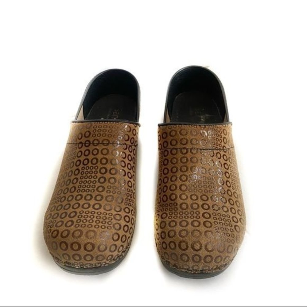 Sanita Brown Etched Leather Clogs - 37/7